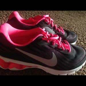 nike reax run 9 women's running shoe