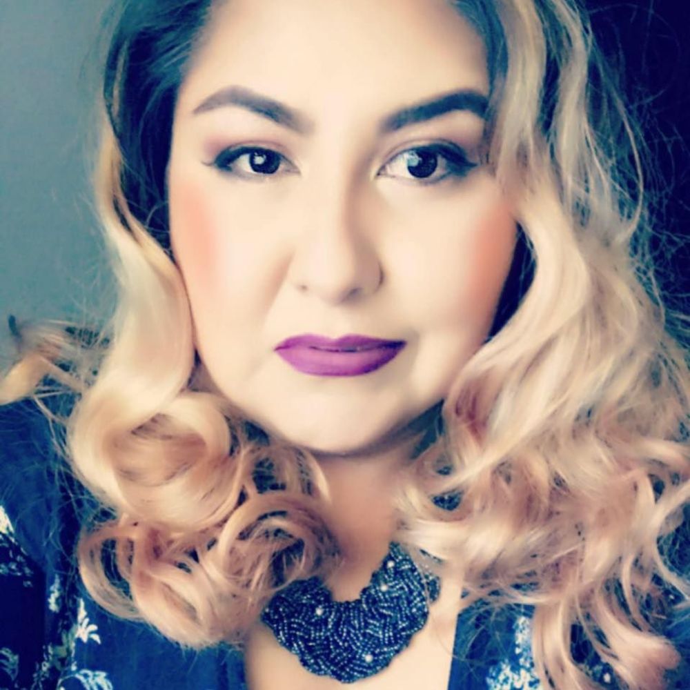 Meet your Posher, Mayra