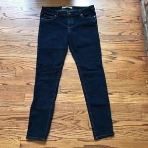 Straight leg jeans in dark blue