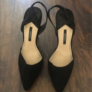 🌸🎉Hardly worn forever 21 pumps