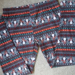 Buttery Soft Penguin/Snowflake Leggings