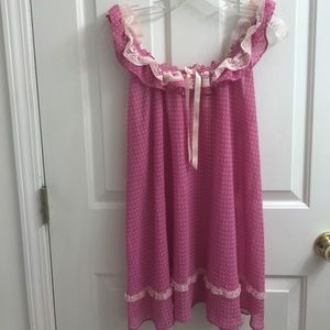 Lace slip gown w/ matching thong ✨🌸🌻