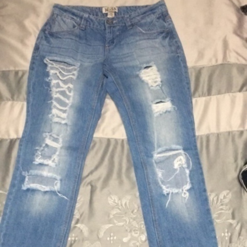 Ripped Medium Wash Jeans!
