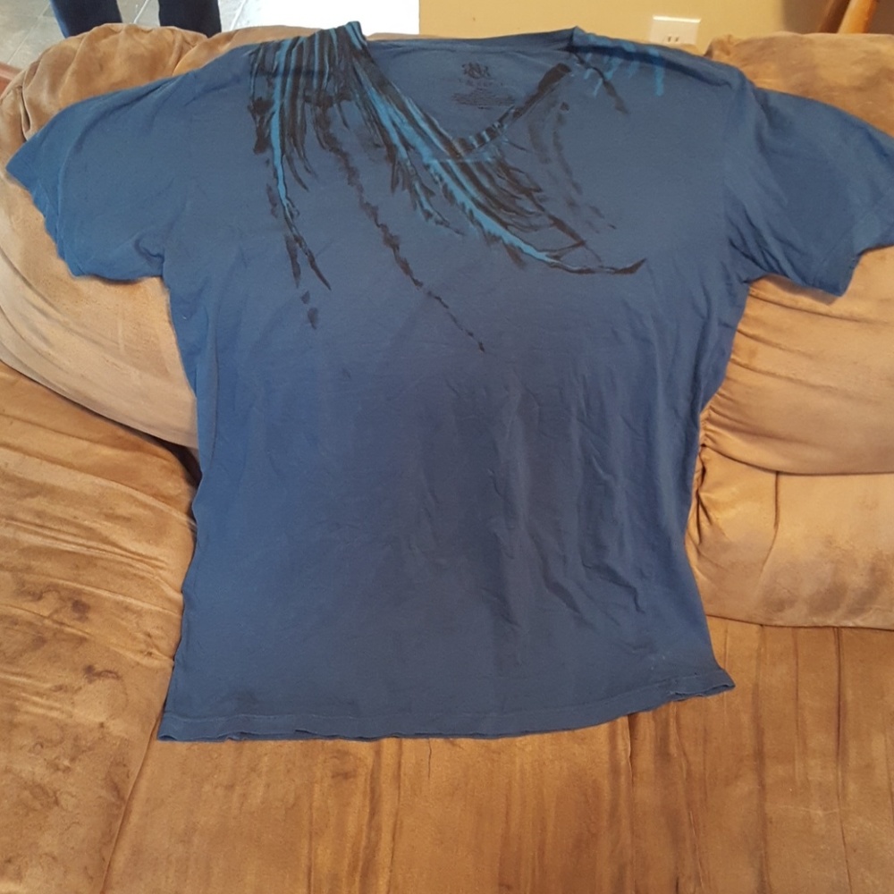Men's blue vneck t-shirt