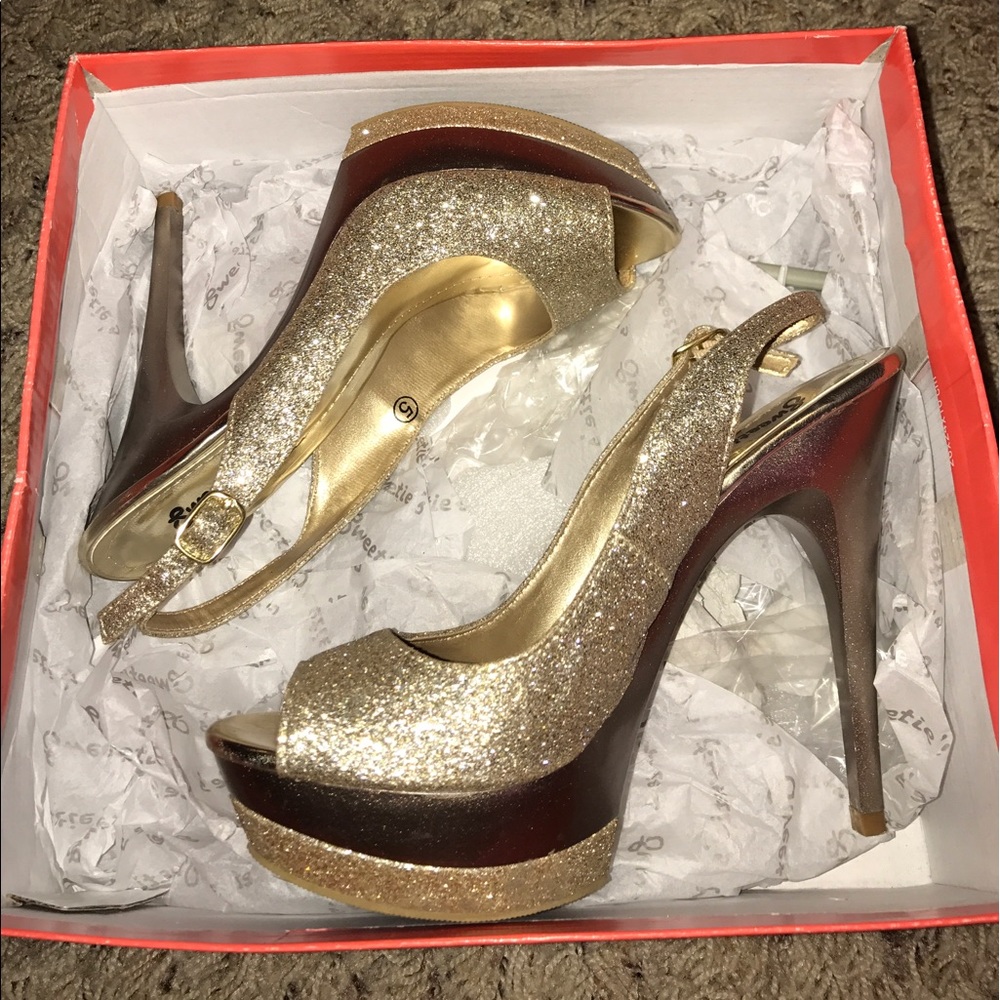 Sweetie's gold sparkly heels