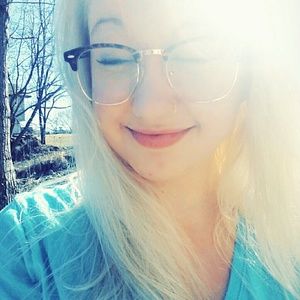 Meet your Posher, Hope