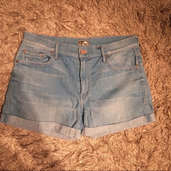 Mother Dropout Cuff Short in Beach House #9 - Picture 4 of 5