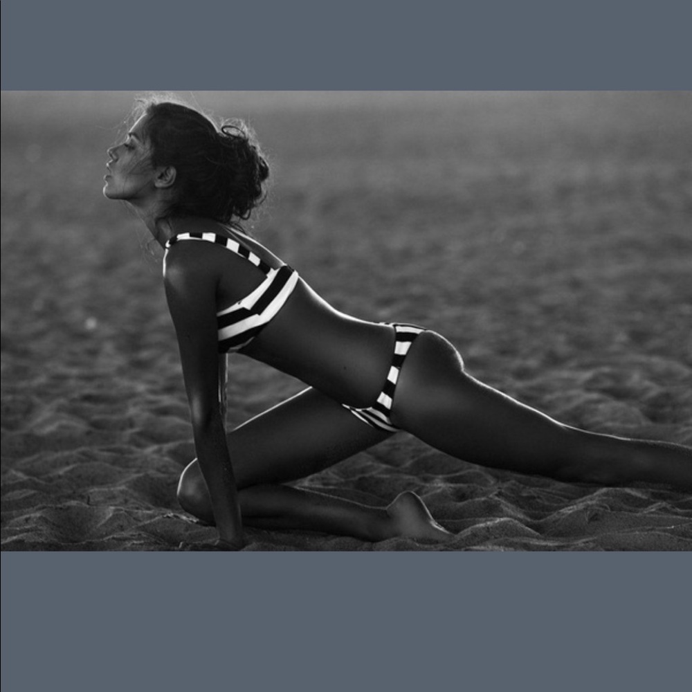 striped print athletic cheeky bikini NWOT - Picture 4 of 6