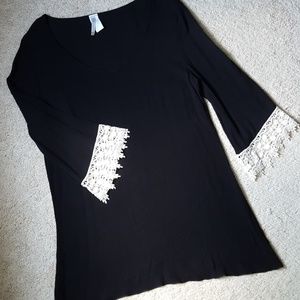 Beautiful Black Tunic w/Lace Detail Bell Sleeves
