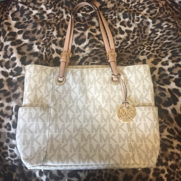 Authentic Mk bag - Picture 2 of 8