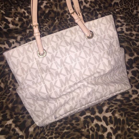 Authentic Mk bag - Picture 3 of 8