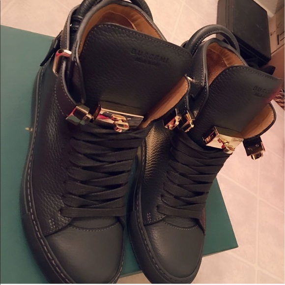 💯💯💯💯💯% Authentic Buscemi - Picture 6 of 6