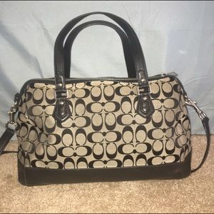 Coach handbag with detachable shoulder strap