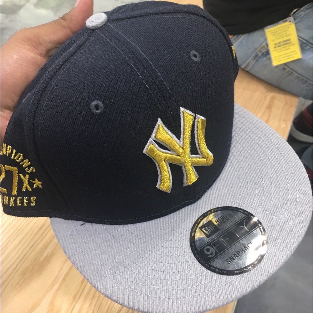 Championship Edition Gold NY Yankees snap back