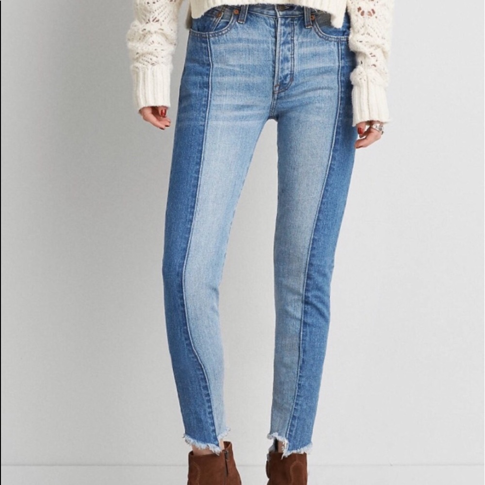 AMERICAN EAGLE HGH WAISTED JEANS