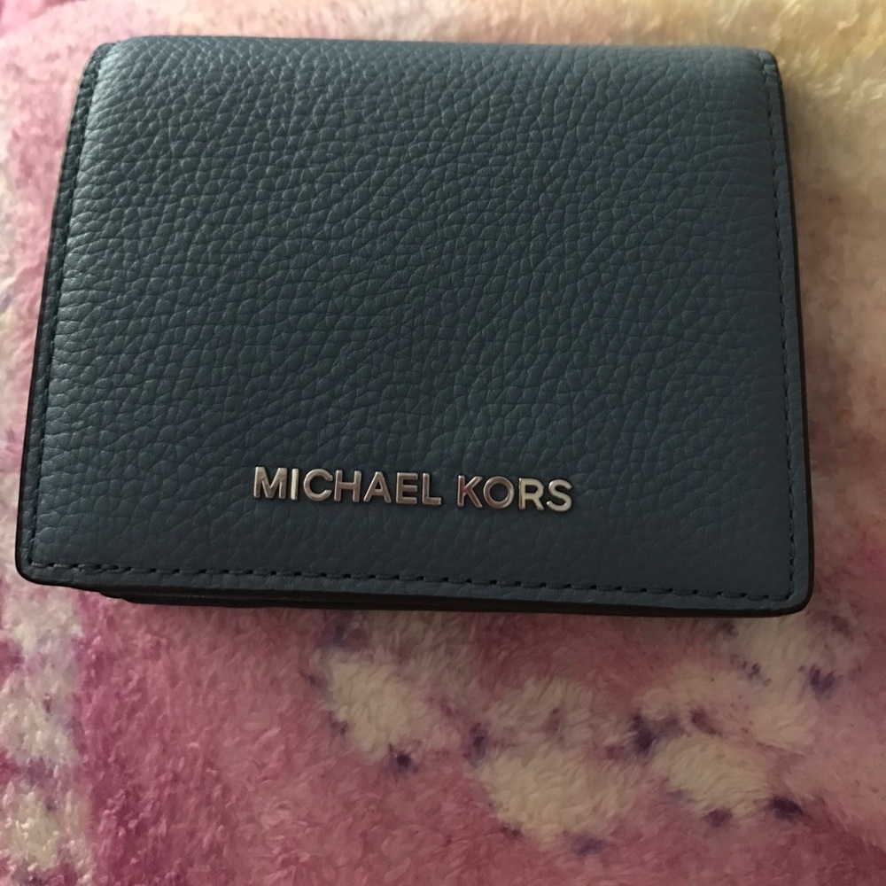Michael kors wallet