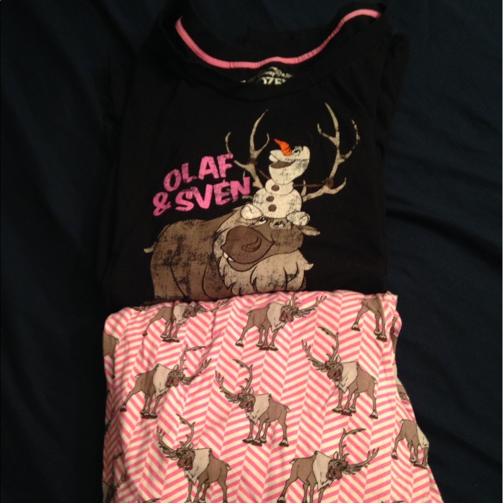 Disney Olaf and Sven Pajamas from Frozen