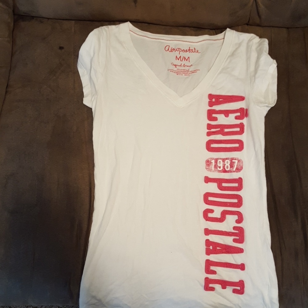 Women's vneck t-shirt.