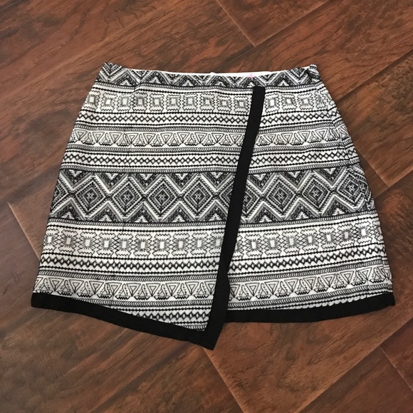 Mono B Embroidery Design Skirt - Picture 1 of 4
