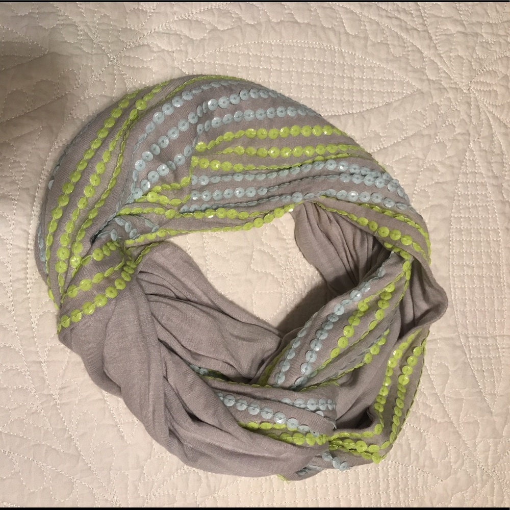 Infinity scarf