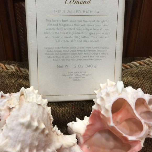 💯ALMOND BIG BAR💯 LIMITED EDITION COLLECTION SUPER BIG TRIPLE MILLED BATH BAR . - Picture 3 of 4