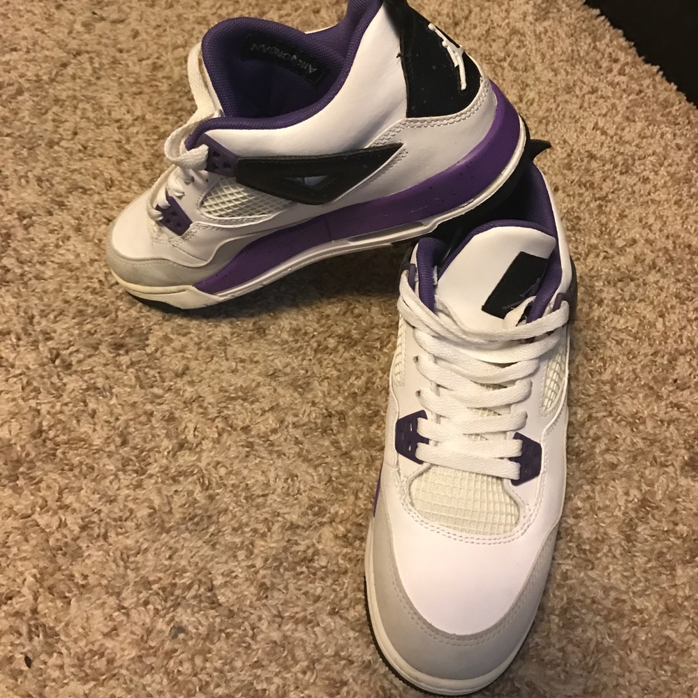 Air Jordan Retro 4