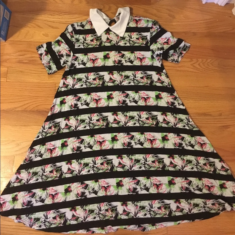 Primary dress from the U.K.