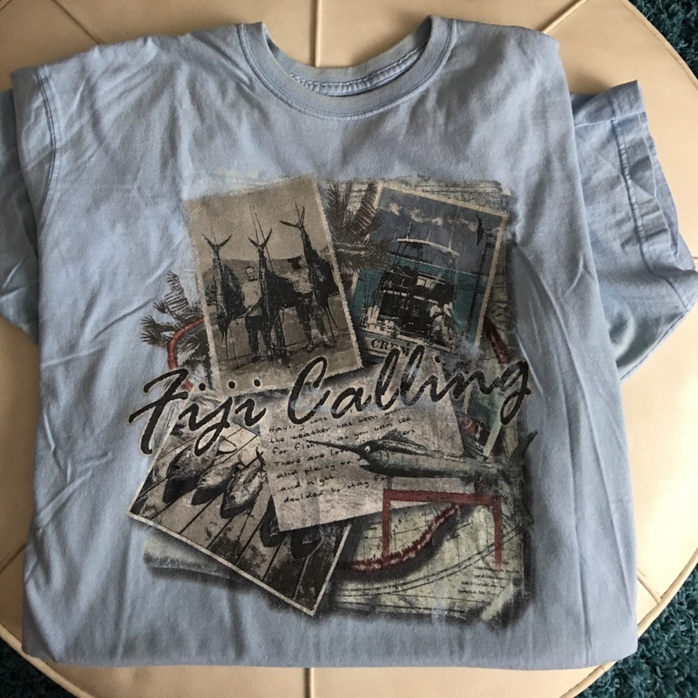 Men's t shirt