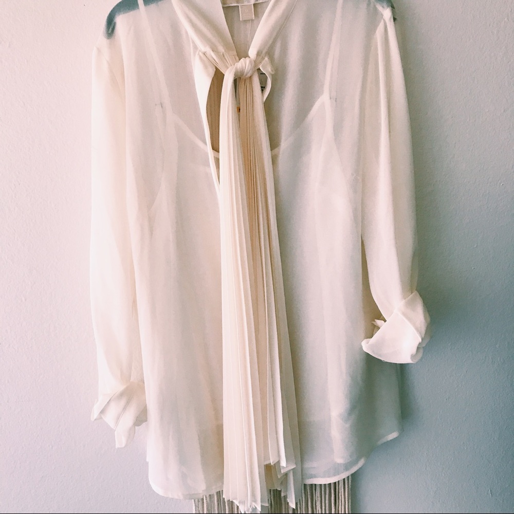 Michael Kors Tie Front Blouse size Medium - NWT