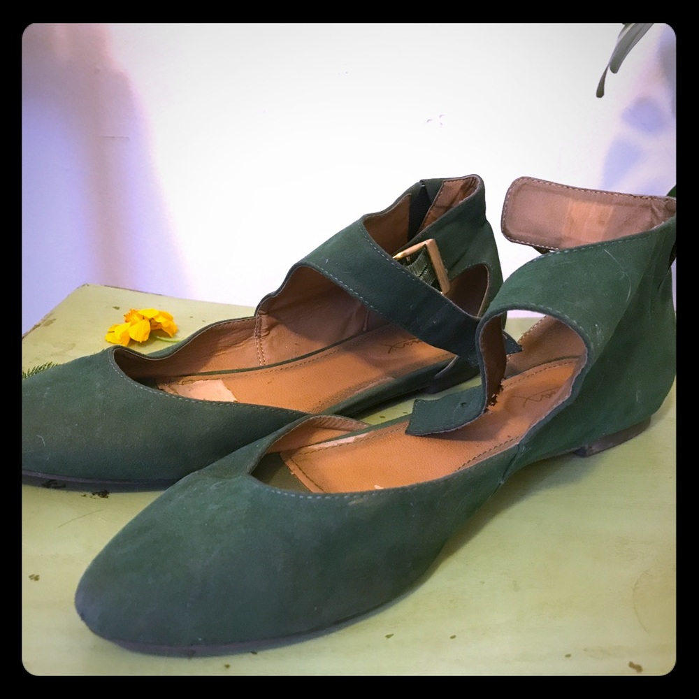 🔥⚡️SALE!!🌈🍏Great Green Flats!