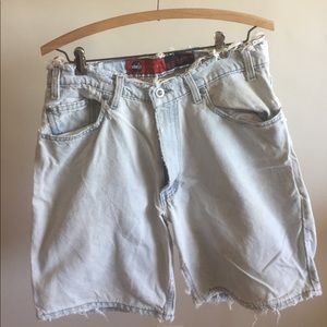 Vintage LEVI's High waisted jean shorts