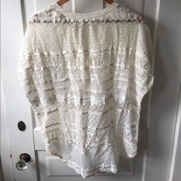 BCBG cream lace top - Picture 2 of 3