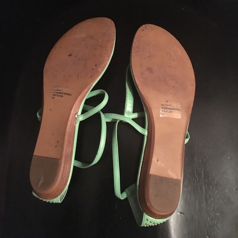 Steve Madden Sandals 🌻 - Picture 3 of 3