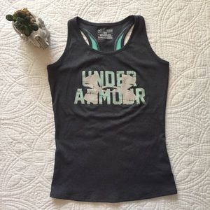🍀 Girls Under Armor muscle T-shirt