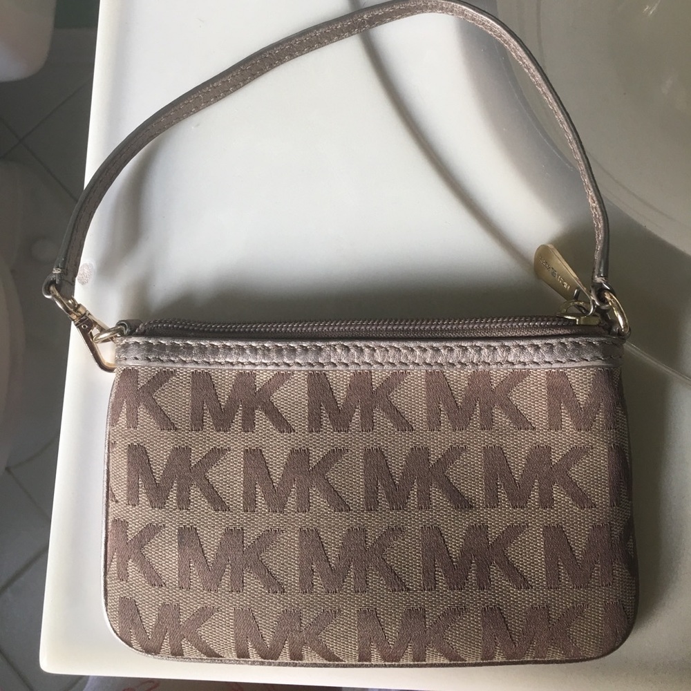 Michael Kors Wristlet