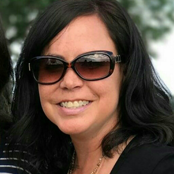 Meet your Posher, Wynita - Picture 2 of 2