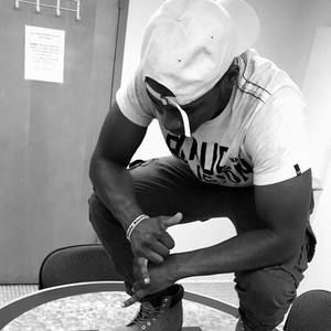 Meet your Posher, Derrick