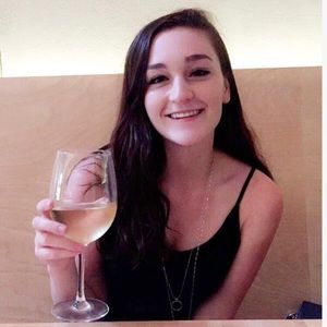 Meet your Posher, Caroline