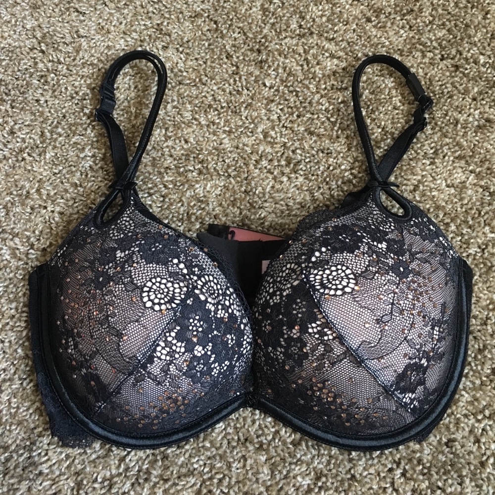Victoria's Secret Push up 5 way bra
