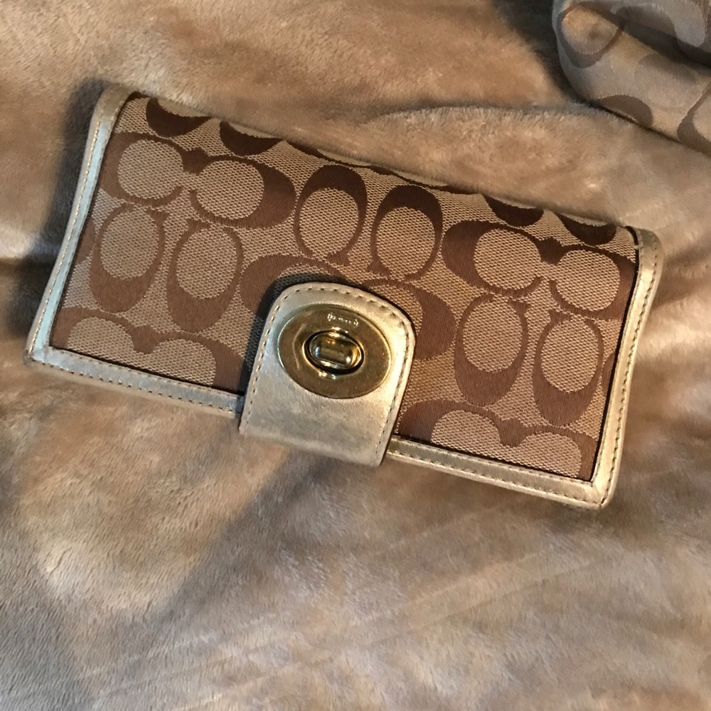 Coach wallet