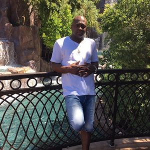 Meet your Posher, Raymond