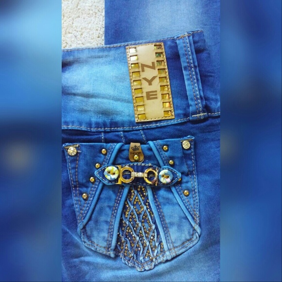 Jean Colombian - Picture 4 of 4