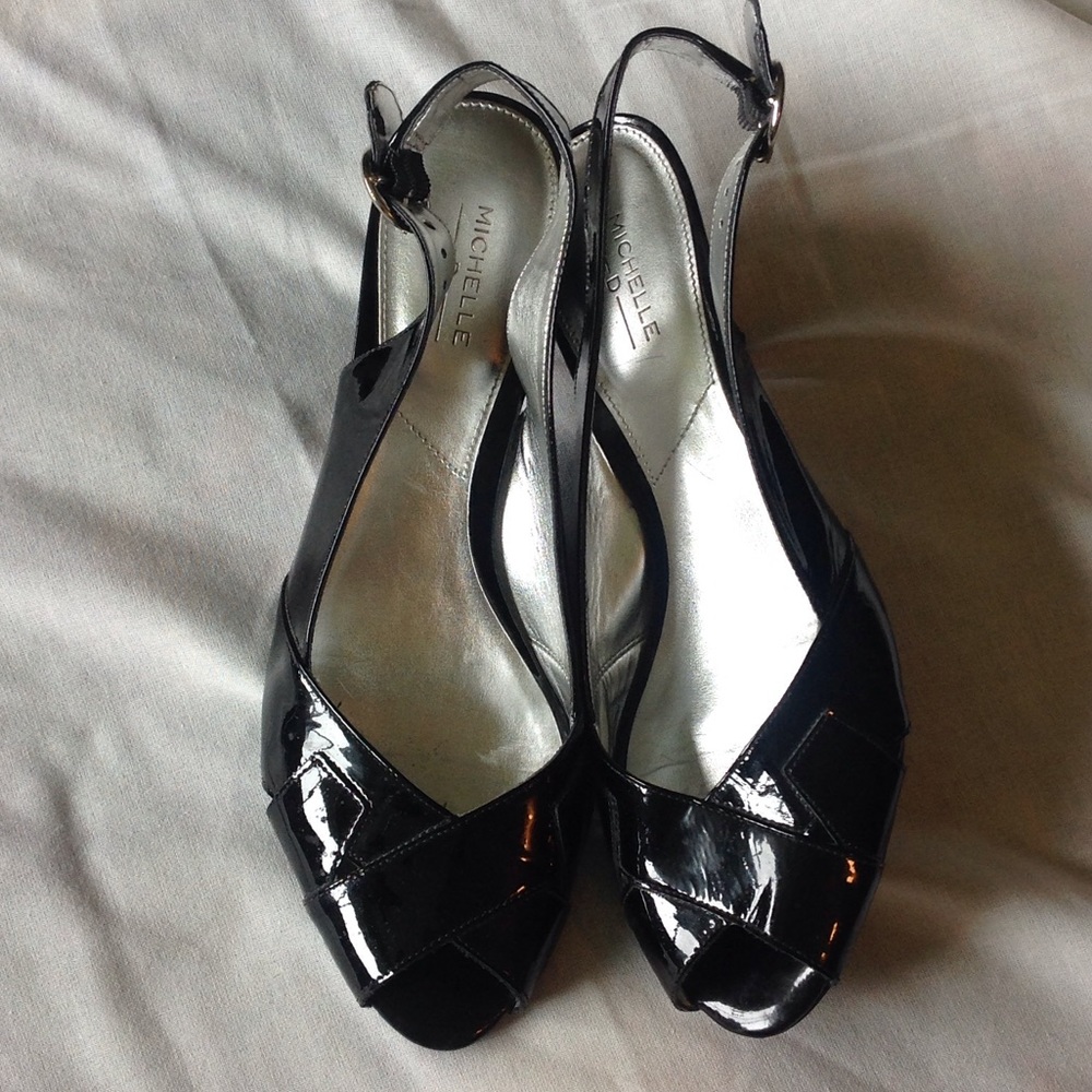 Michelle D Black Sling back heels size 9