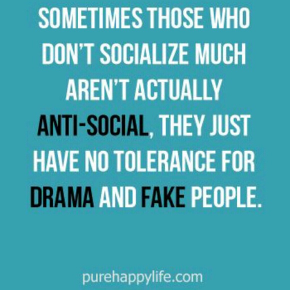 Meet your Posher, Keshia READ! - Picture 3 of 3