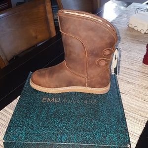EMU Australian sheepskin boots