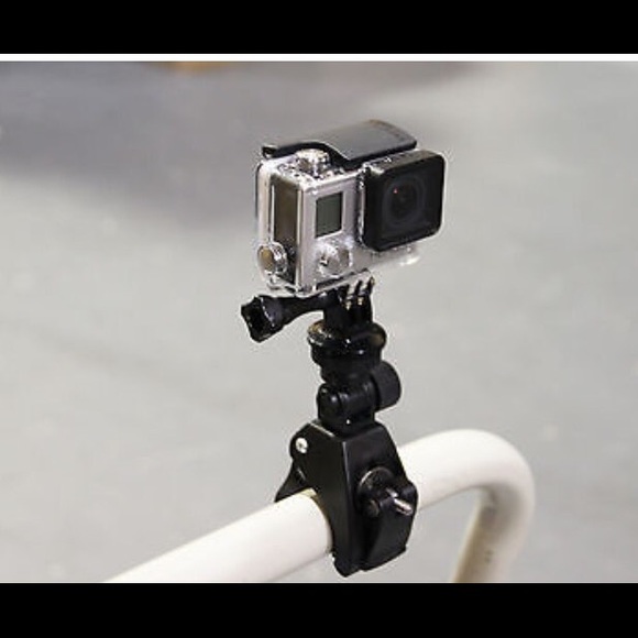 GoPro Hero 3+ Silver Edition Bundle pack - Picture 2 of 2