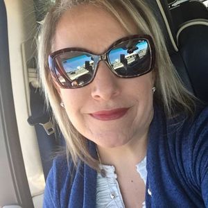 Meet your Posher, Alexandra