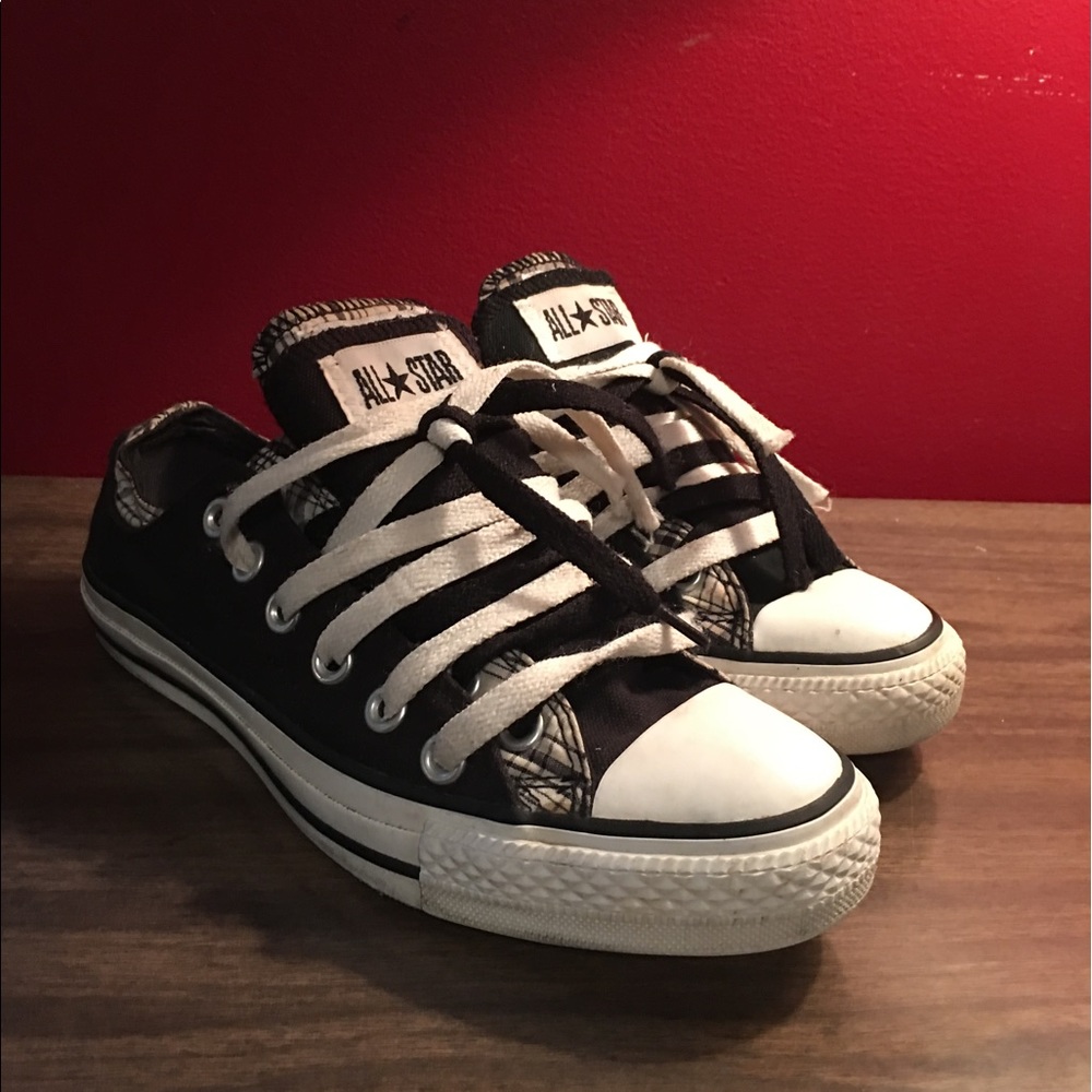 Double tongue Converse