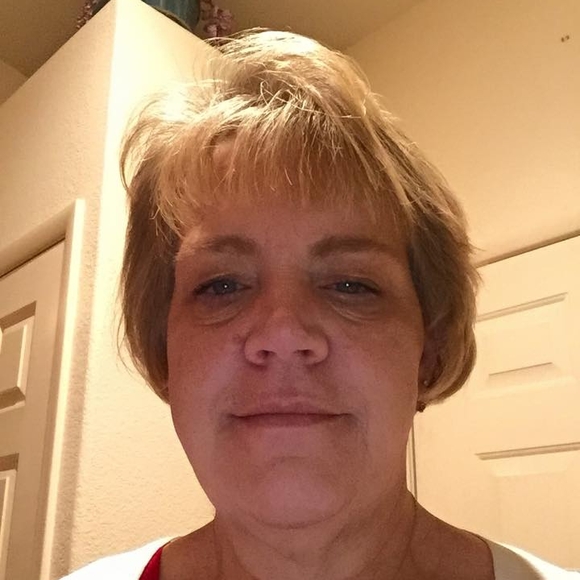 Meet your Posher, Micki - Picture 1 of 1