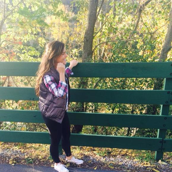 Meet your Posher, Risa - Picture 1 of 1